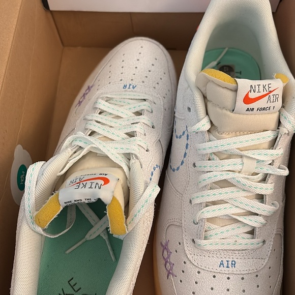 Air Force 1 ‘07 LV8 - Nike 101 - worn ONCE - Picture 6 of 14